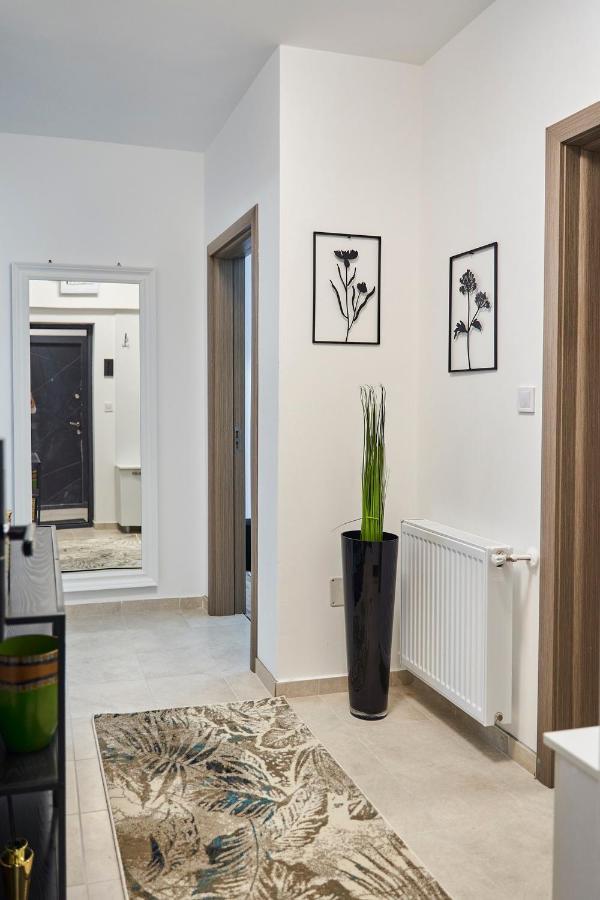 Smarald Apartament Iulius Mall Iasi Eksteriør bilde